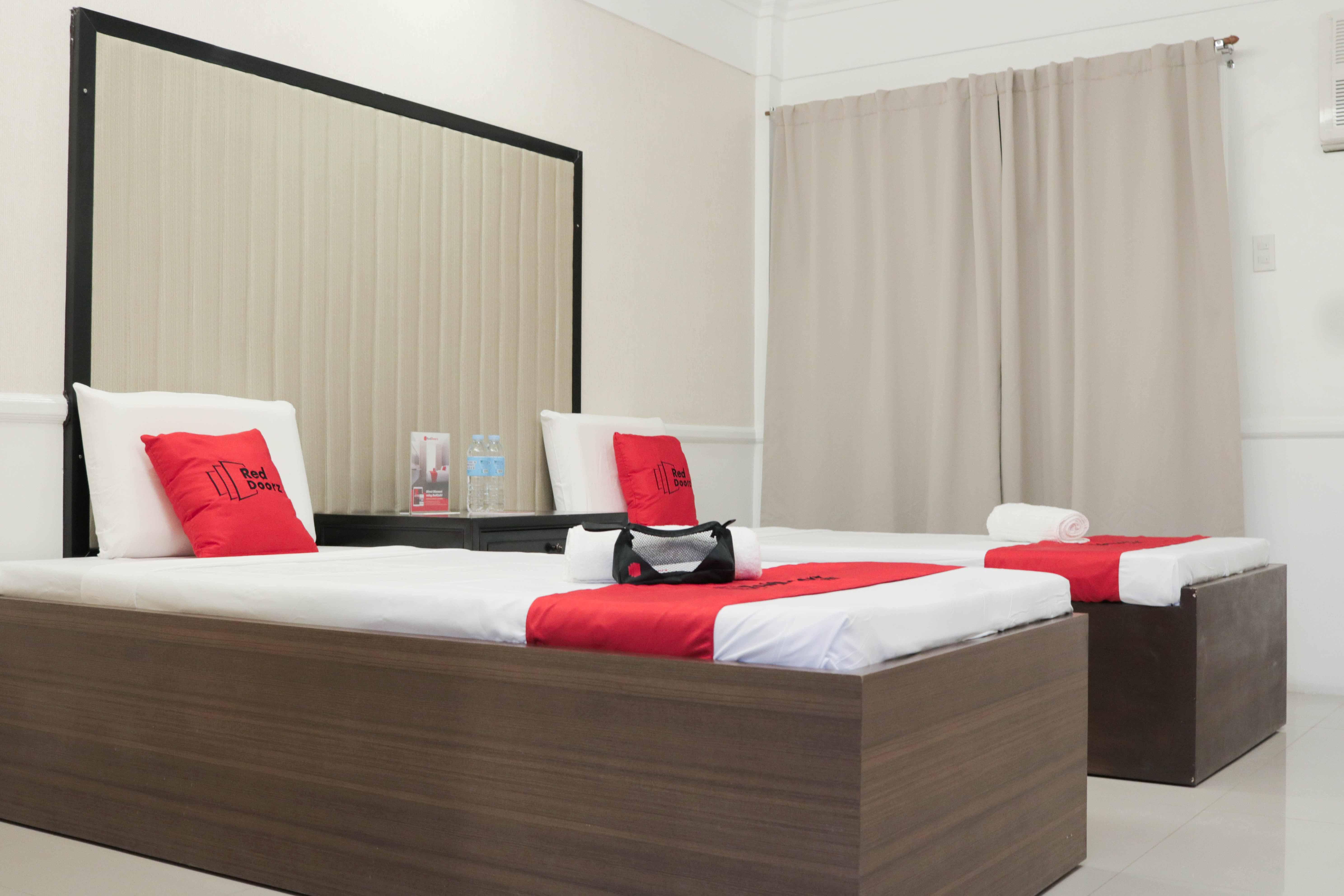 Reddoorz Premium @ Wireless Mandaue Cebu Hotel Kültér fotó